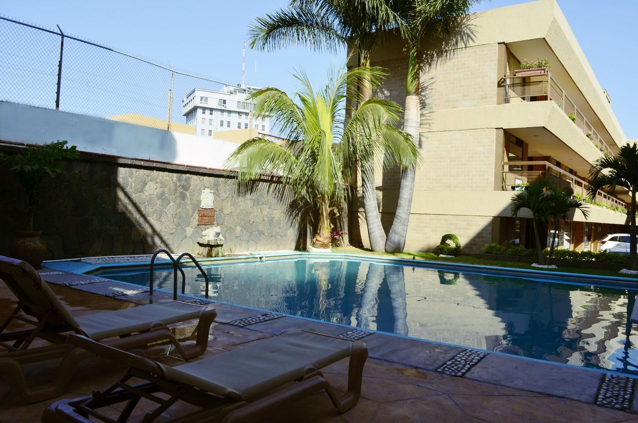 Best Western Plus Plaza Florida & Tower Ирапуато Экстерьер фото